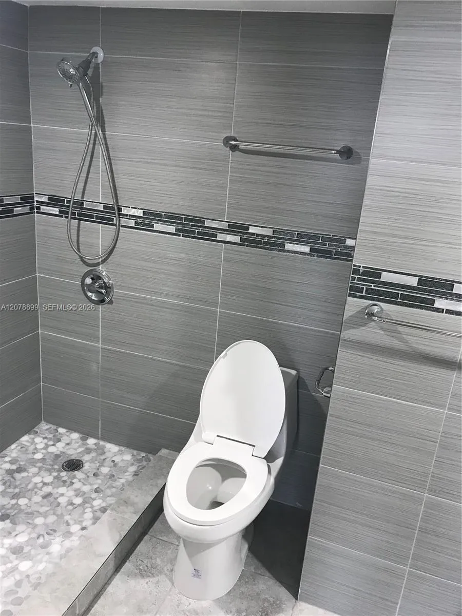 1600 S Ocean Dr #18D Hollywood, FL 33019