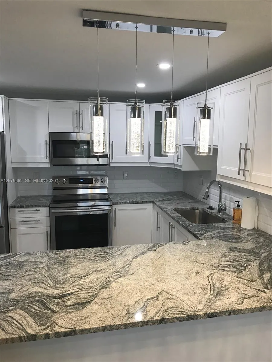 1600 S Ocean Dr #18D Hollywood, FL 33019