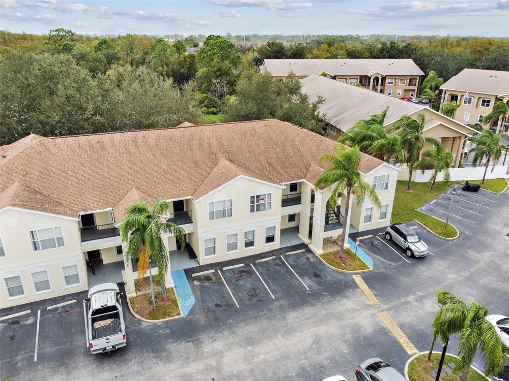 8827 GRAND PALMS CIRCLE #B Kissimmee, FL 34747