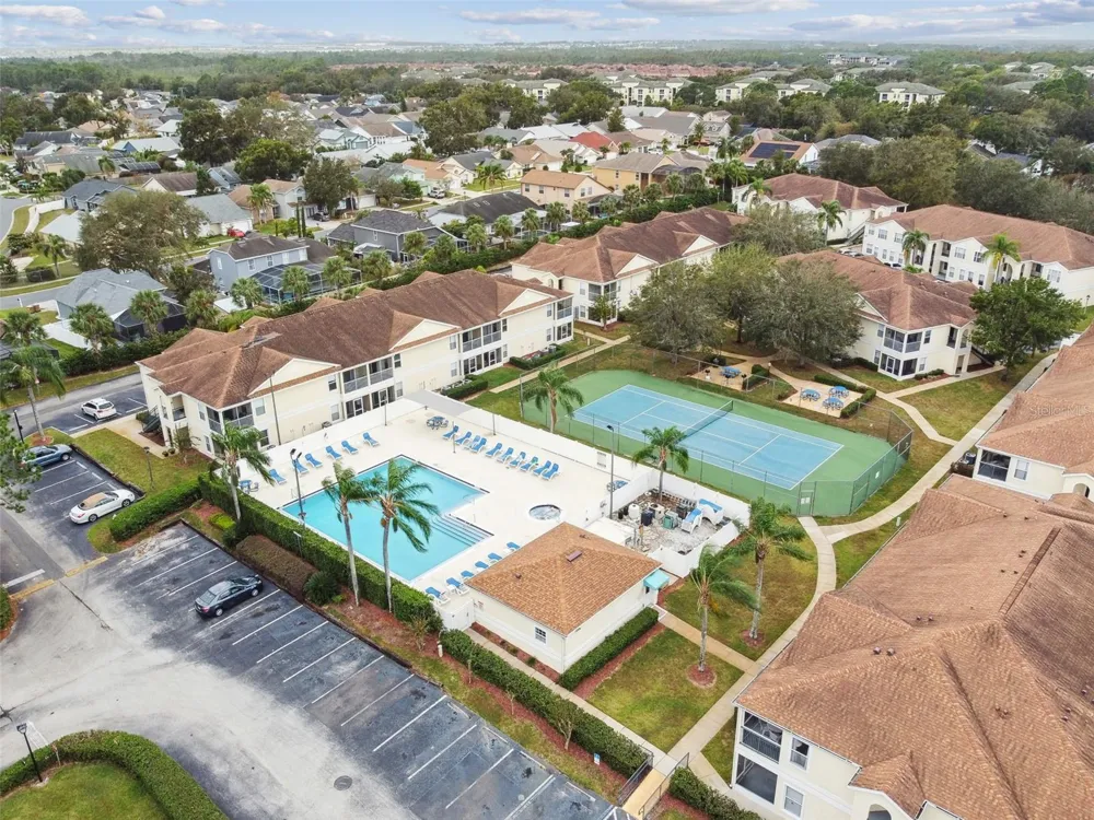 8827 GRAND PALMS CIRCLE #B Kissimmee, FL 34747