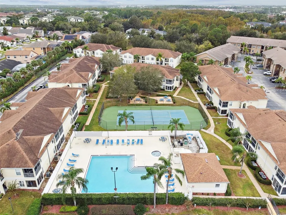 8827 GRAND PALMS CIRCLE #B Kissimmee, FL 34747