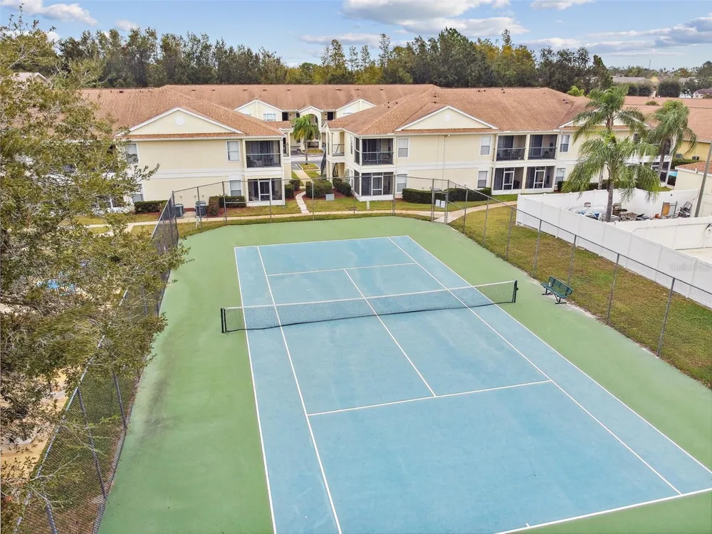 8827 GRAND PALMS CIRCLE #B Kissimmee, FL 34747