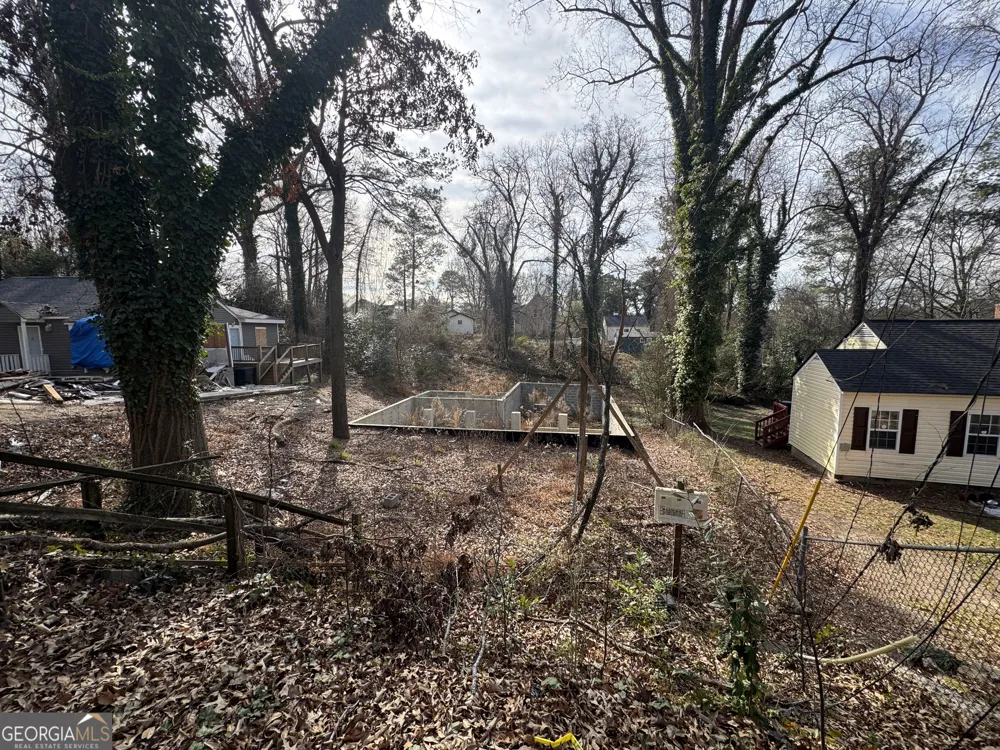 2034 Arlington CIR NW Atlanta, GA 30318