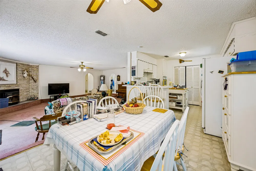 3014 Idlecreek Drive Dalworthington Gardens, TX 76016