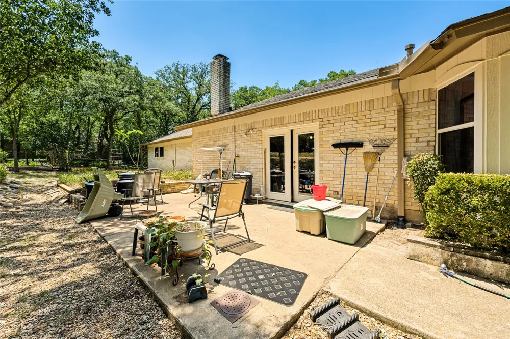 3014 Idlecreek Drive Dalworthington Gardens, TX 76016
