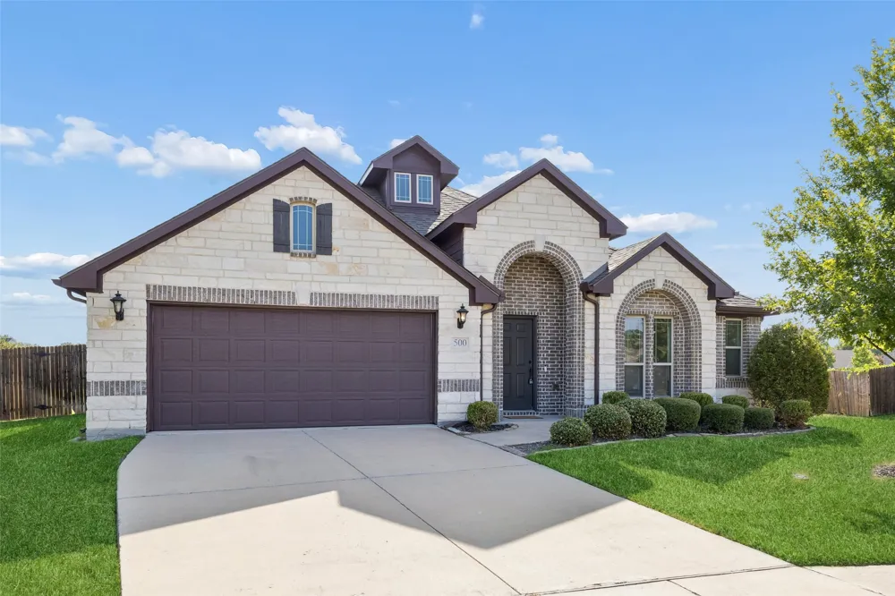 500 Cottage Place Lavon, TX 75166