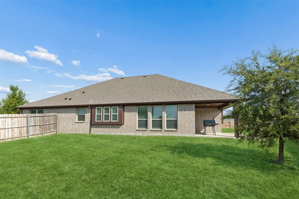 500 Cottage Place Lavon, TX 75166