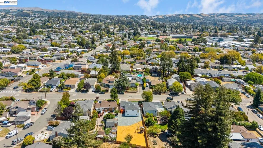 19117 Parsons Ave Castro Valley, CA 94546