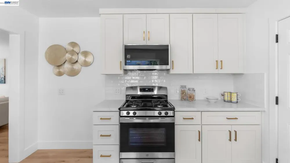 19117 Parsons Ave Castro Valley, CA 94546
