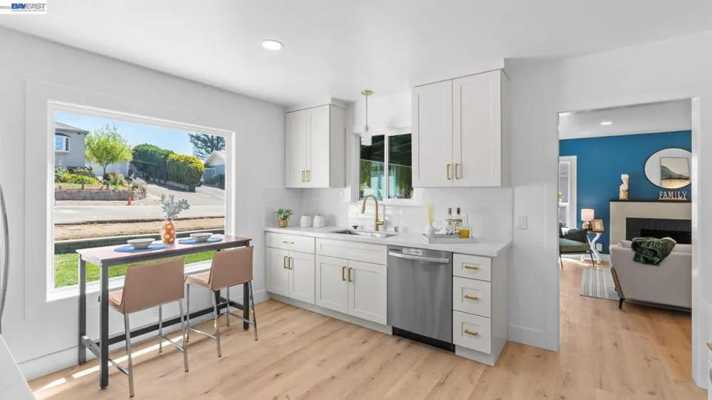 19117 Parsons Ave Castro Valley, CA 94546
