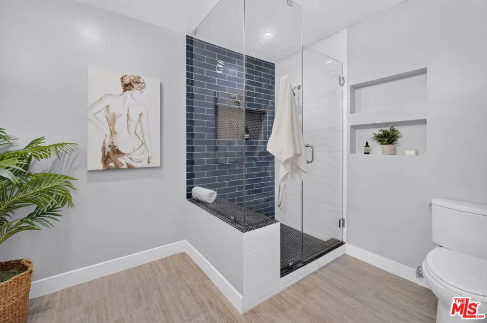 3002 S Beverly Drive Los Angeles, CA 90034