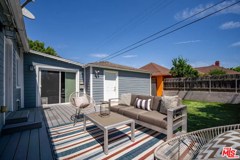 3002 S Beverly Drive Los Angeles, CA 90034