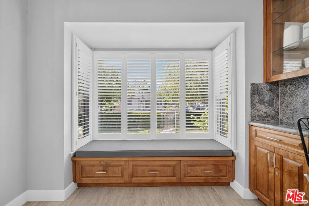 3002 S Beverly Drive Los Angeles, CA 90034
