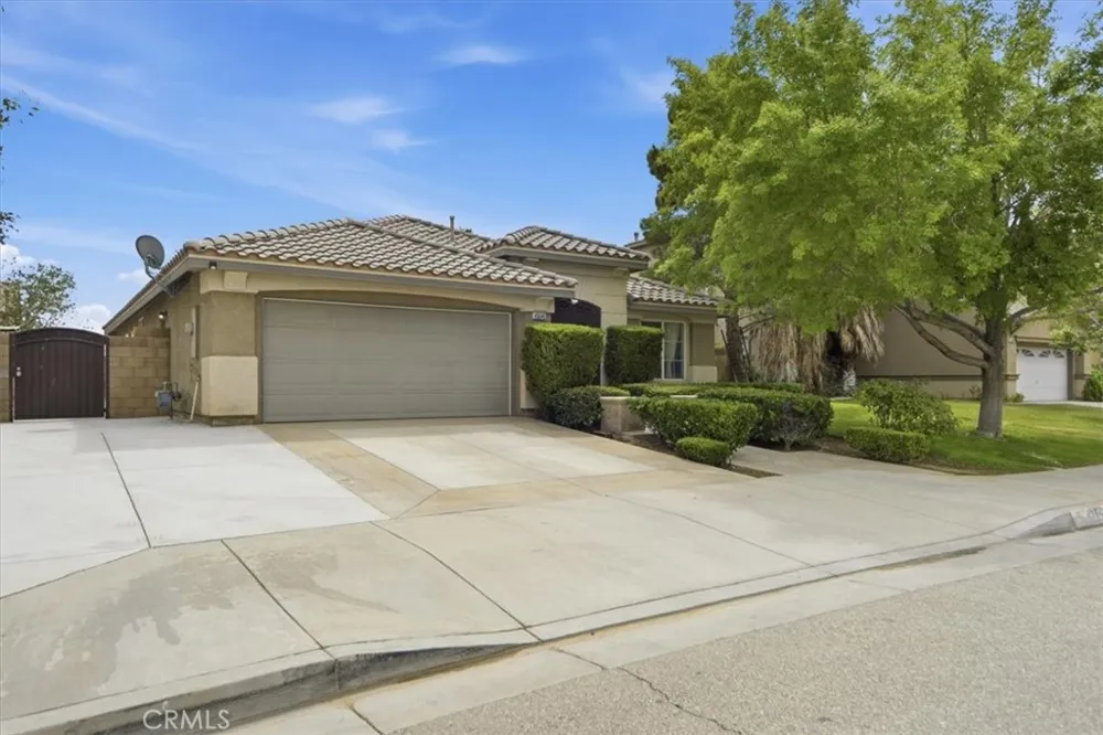 43646 Rialto Lancaster, CA 93535