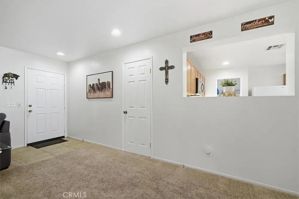 43646 Rialto Lancaster, CA 93535