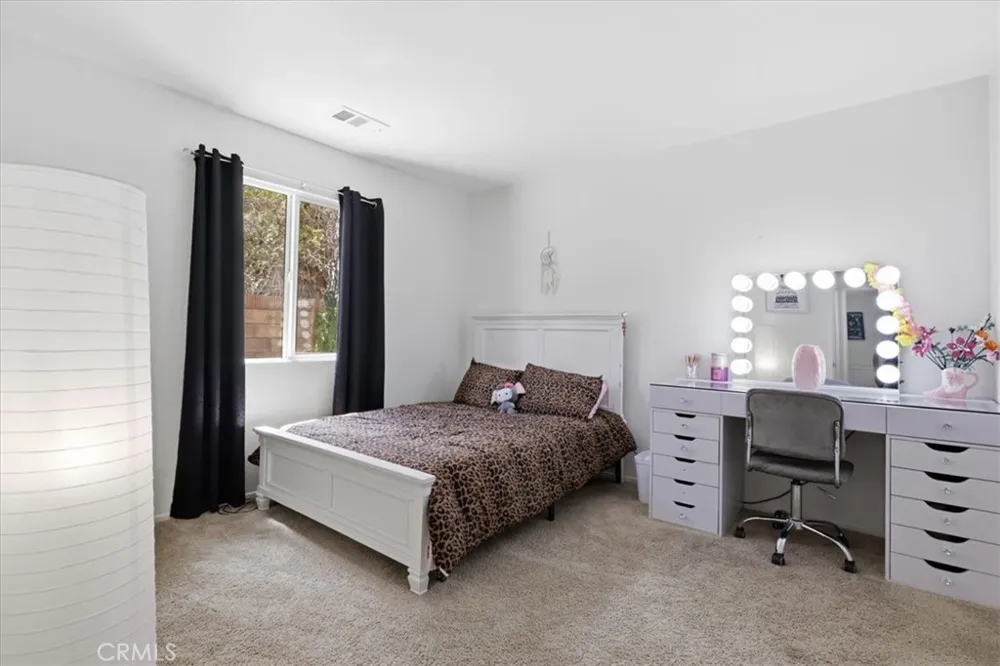 43646 Rialto Lancaster, CA 93535