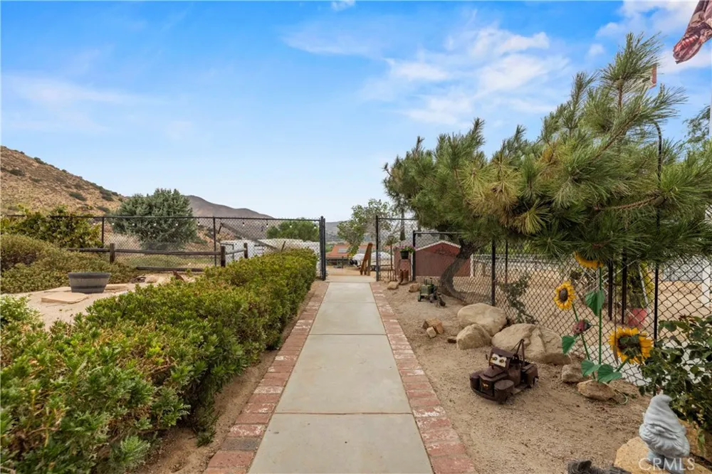 2862 Calmgarden Road Acton, CA 93510