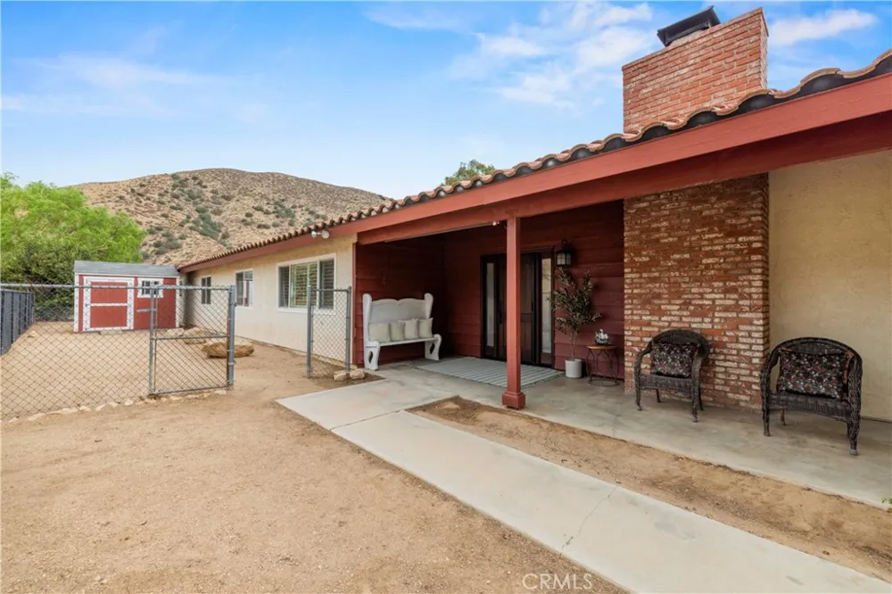 2862 Calmgarden Road Acton, CA 93510