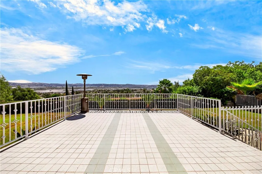 880 Gartel Walnut, CA 91789