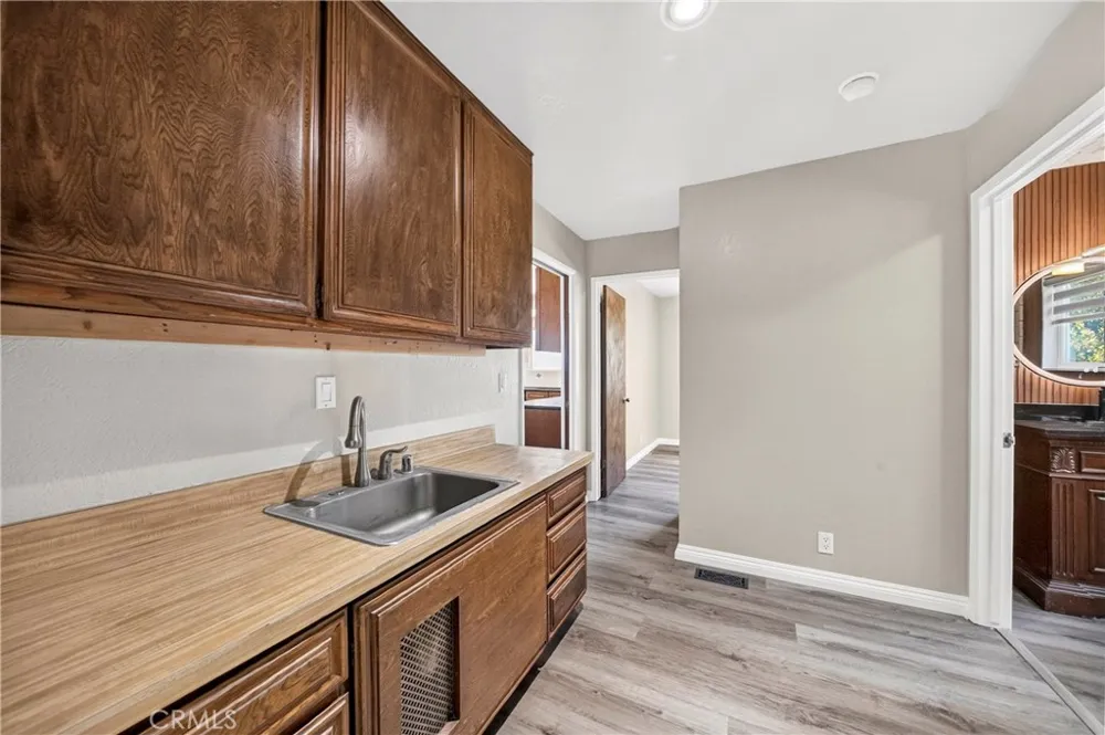 880 Gartel Walnut, CA 91789