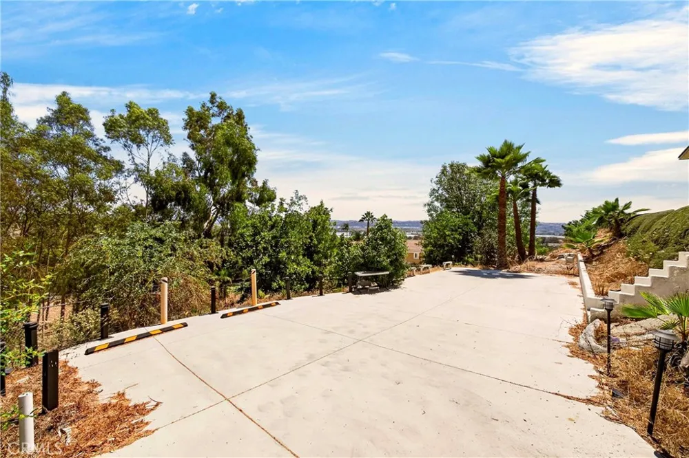 880 Gartel Walnut, CA 91789