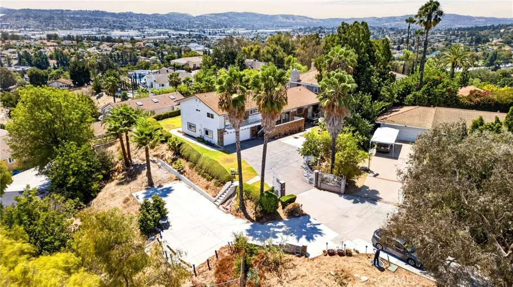 880 Gartel Walnut, CA 91789