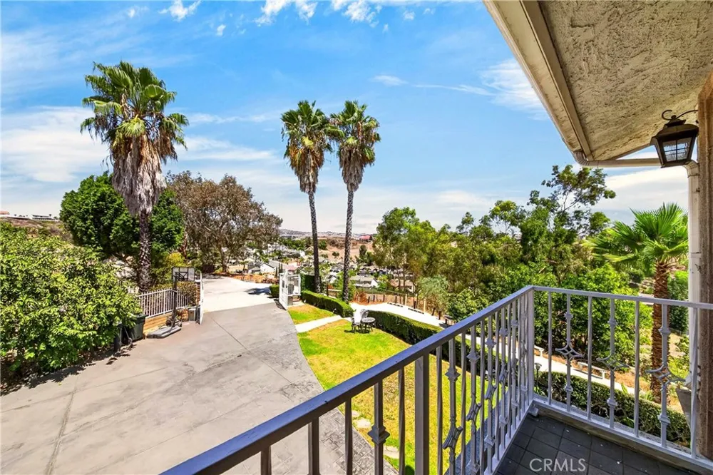 880 Gartel Walnut, CA 91789