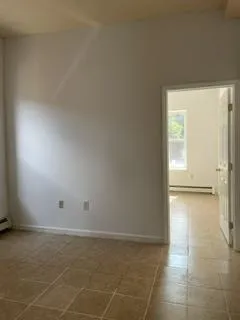 2605 NEW YORK AVE Union City, NJ 07087