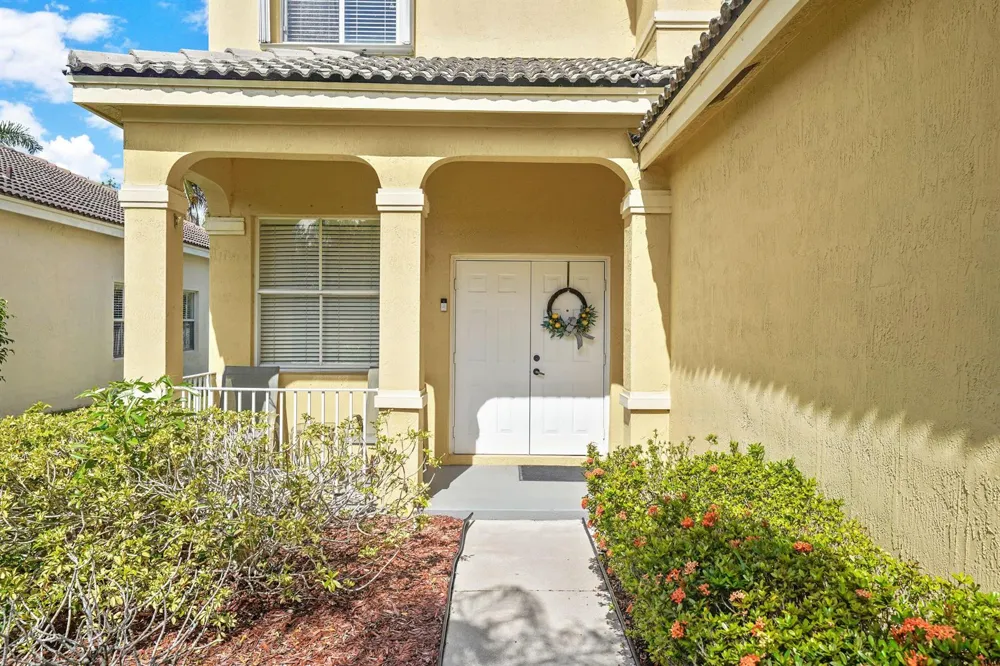 1457 BANYAN WAY Weston, FL 33327