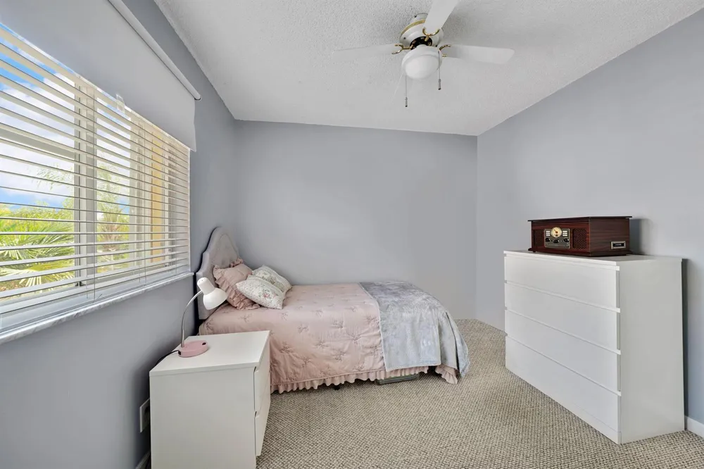 1457 BANYAN WAY Weston, FL 33327