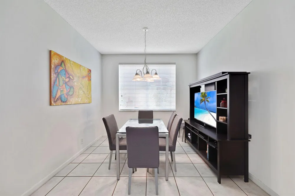 1457 BANYAN WAY Weston, FL 33327