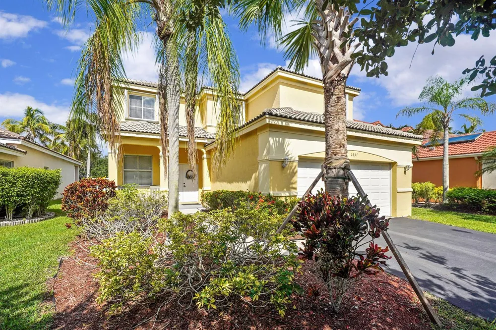 1457 BANYAN WAY Weston, FL 33327