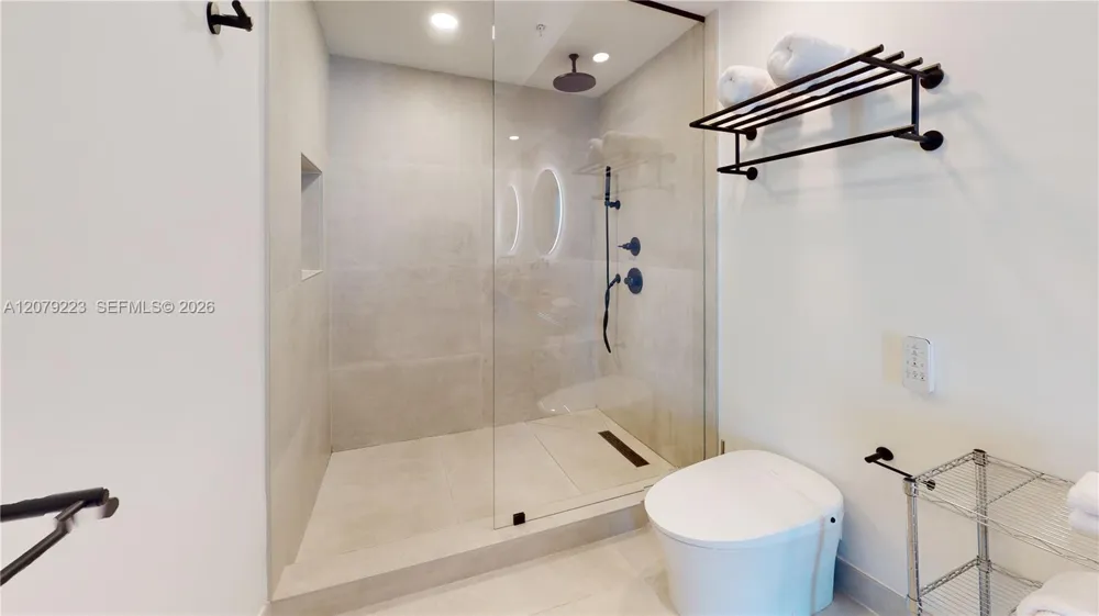 1500 Ocean Dr #810 Miami Beach, FL 33139