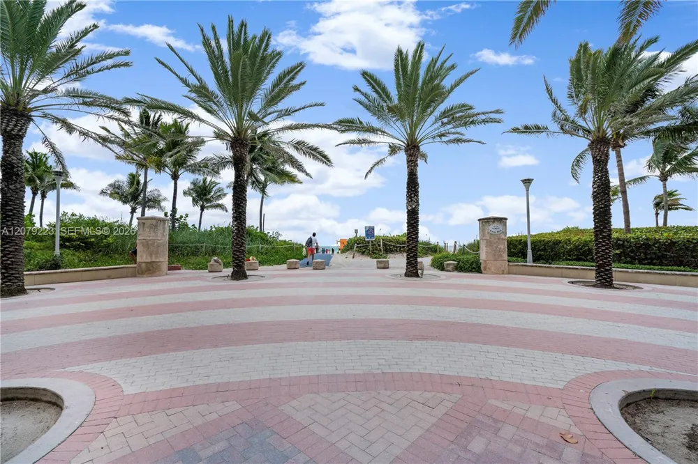 1500 Ocean Dr #810 Miami Beach, FL 33139