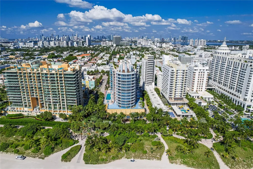 1500 Ocean Dr #810 Miami Beach, FL 33139