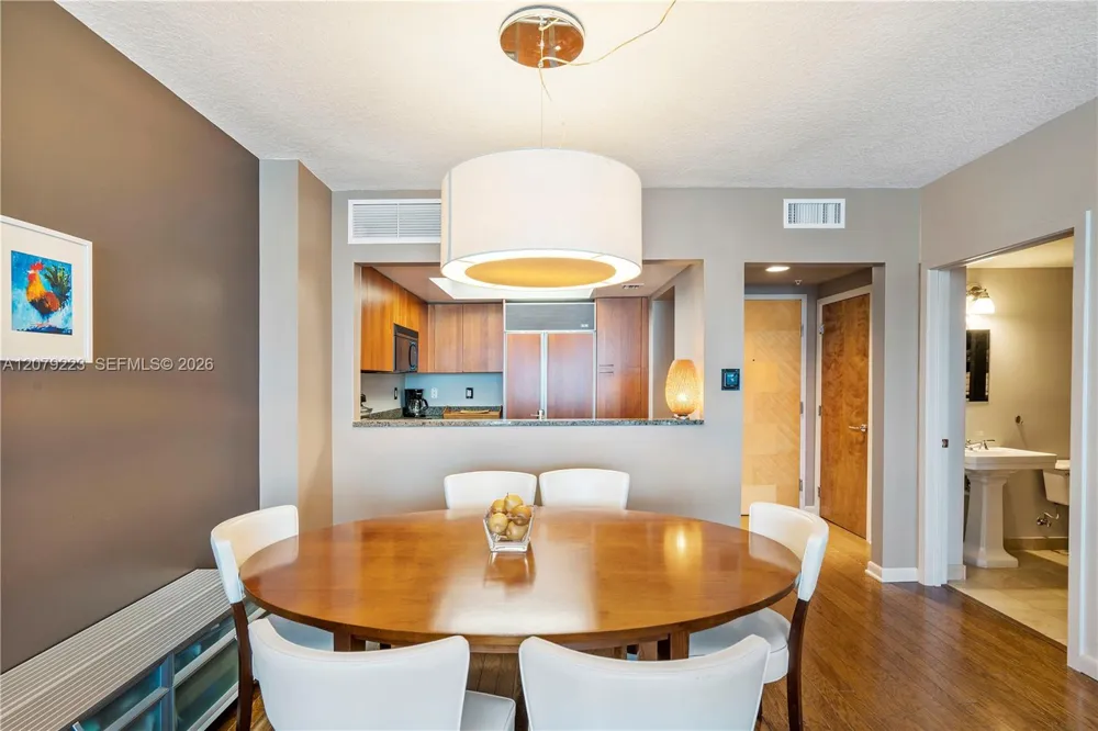 1500 Ocean Dr #810 Miami Beach, FL 33139