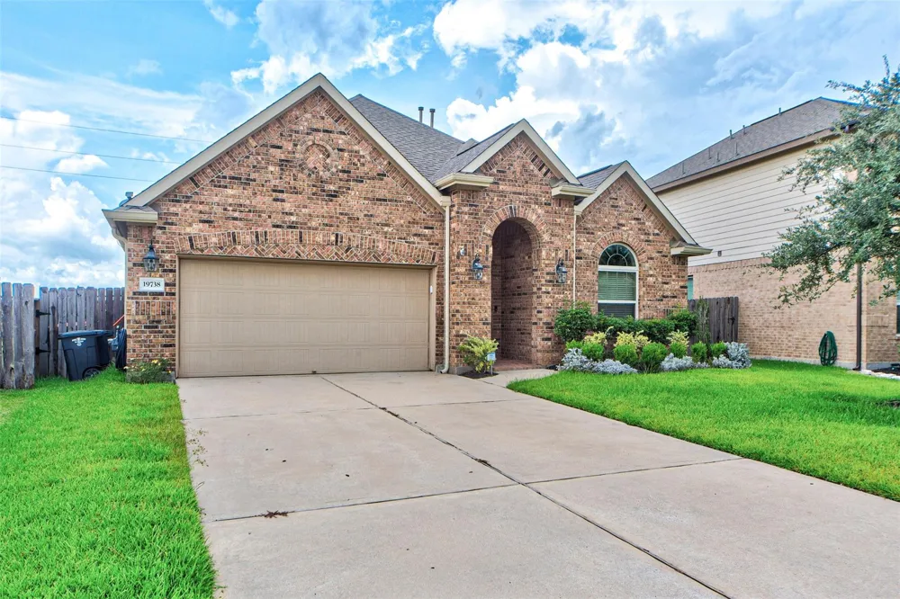 19738 Tacoma Bluff Drive Katy, TX 77433