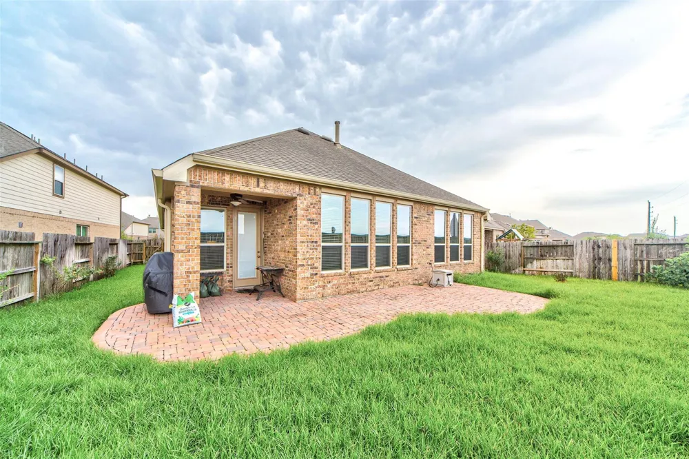 19738 Tacoma Bluff Drive Katy, TX 77433