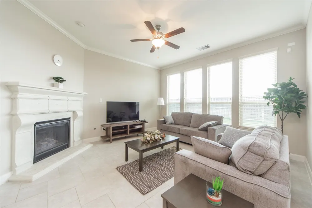 19738 Tacoma Bluff Drive Katy, TX 77433