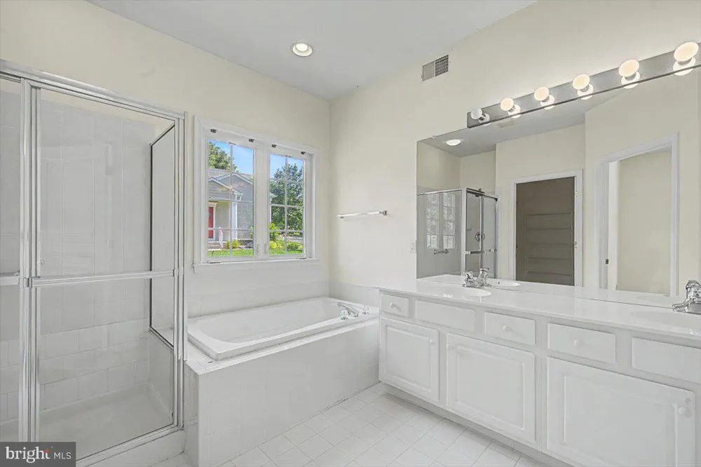 105 DYLAN CIRCLE Avondale, PA 19311