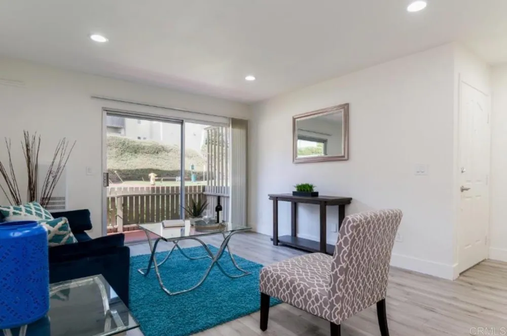 432 Edgehill Lane #15 Oceanside, CA 92054