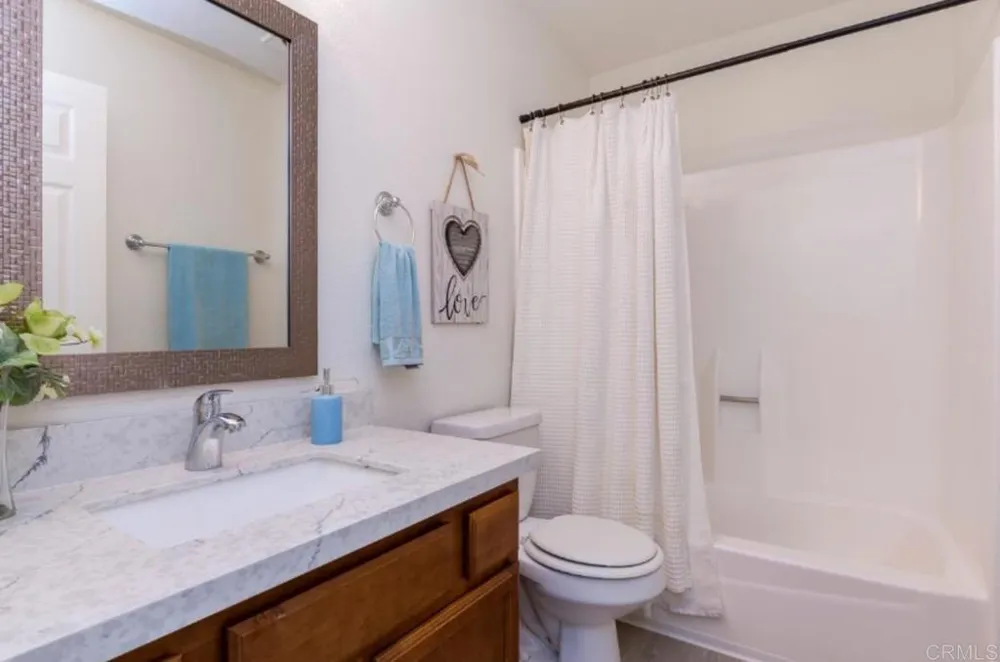 432 Edgehill Lane #15 Oceanside, CA 92054
