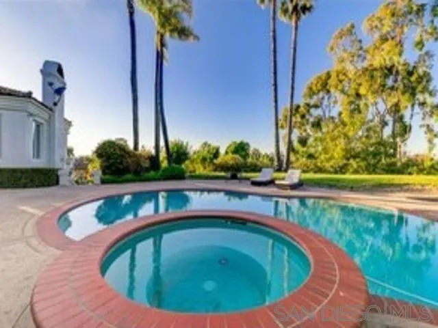 17381 Circa Oriente Rancho Santa Fe, CA 92067