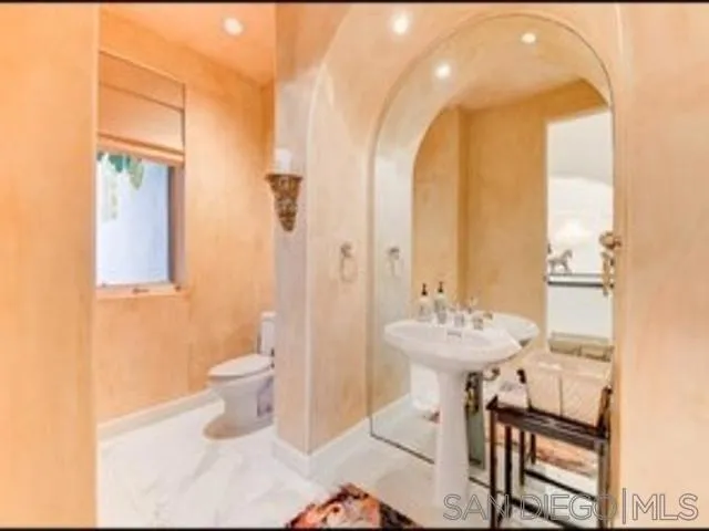 17381 Circa Oriente Rancho Santa Fe, CA 92067