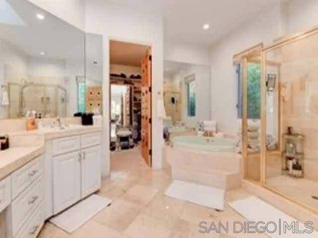 17381 Circa Oriente Rancho Santa Fe, CA 92067