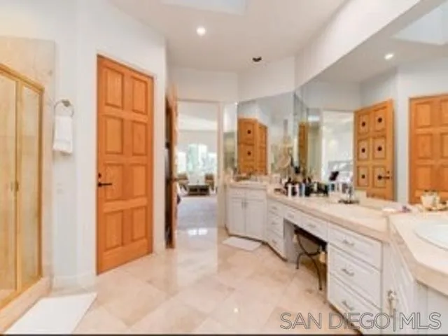 17381 Circa Oriente Rancho Santa Fe, CA 92067