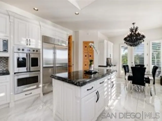 17381 Circa Oriente Rancho Santa Fe, CA 92067