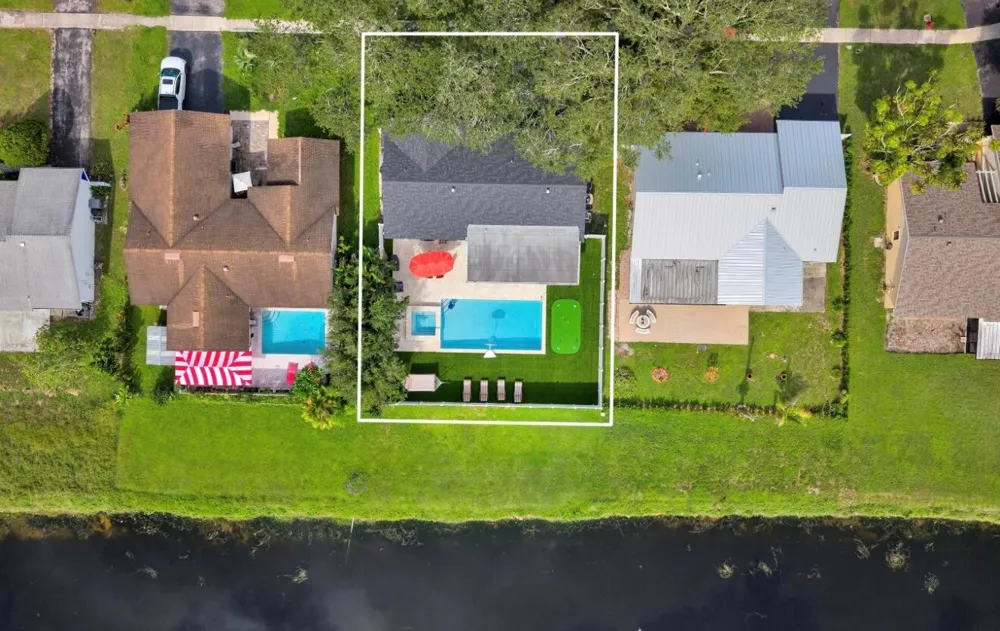 9819 Spanish Isles Drive Boca Raton, FL 33496