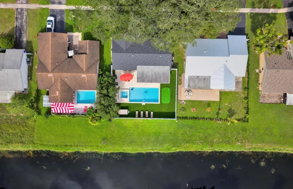 9819 Spanish Isles Drive Boca Raton, FL 33496