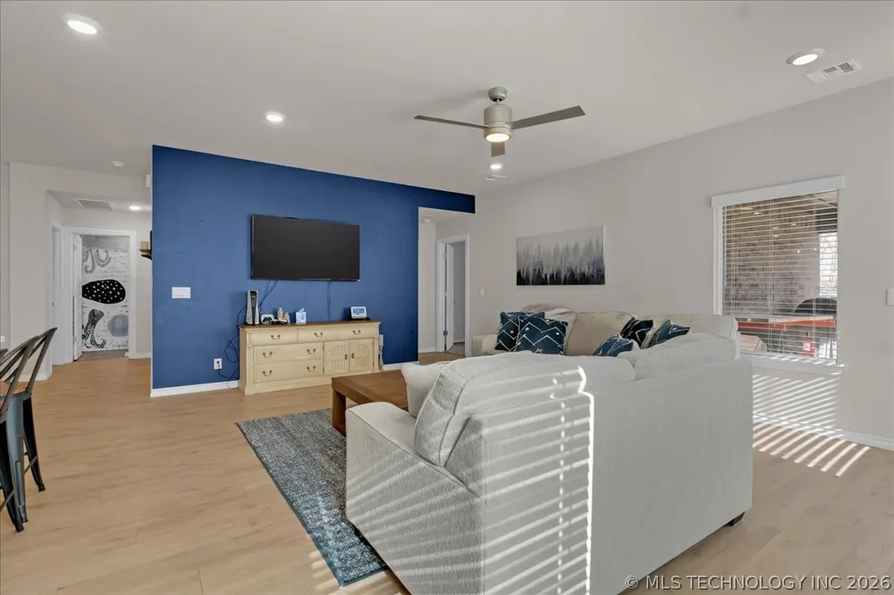 4623 S Chestnut Avenue Broken Arrow, OK 74011